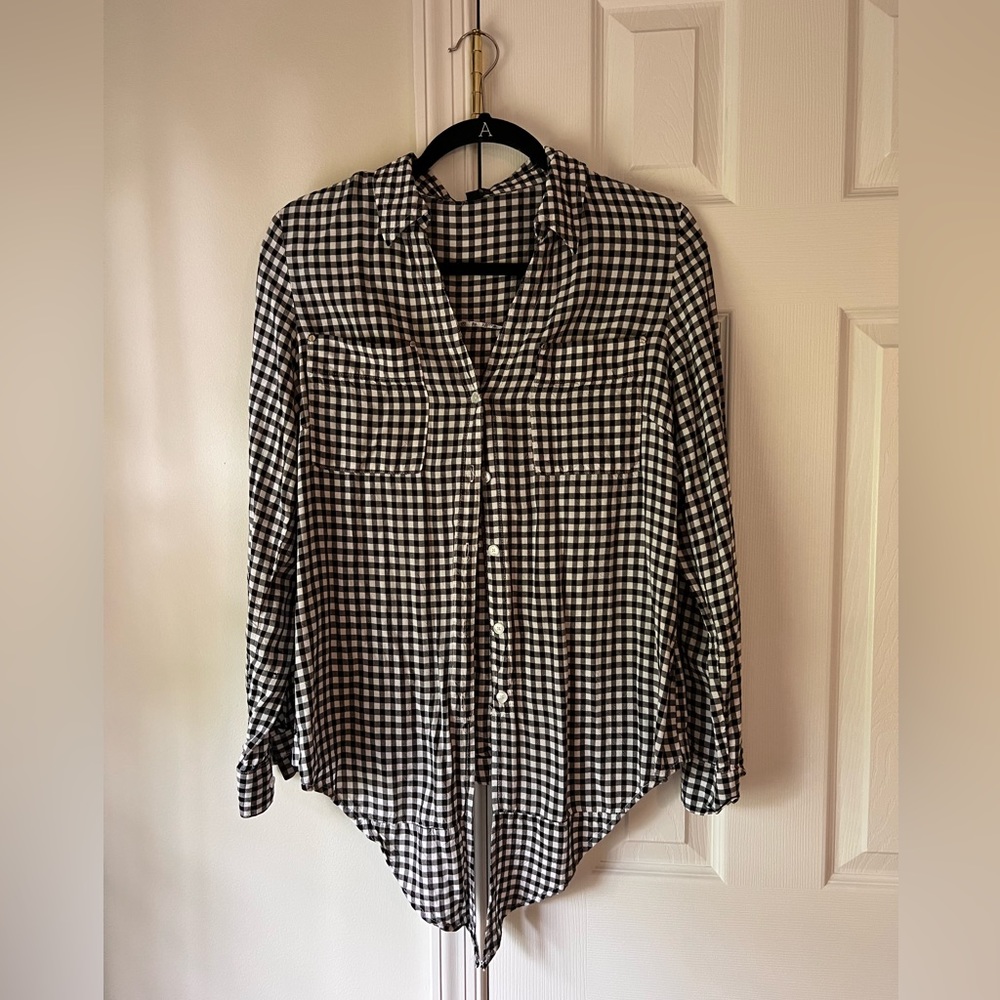 Jones NEW YORK black & white plaid blouse